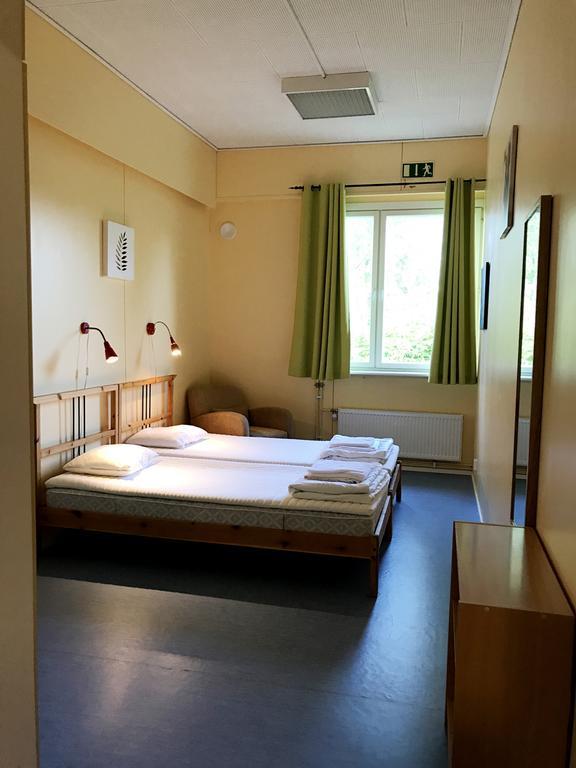 Godby Vandrarhem Bagian luar foto